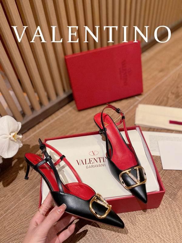 Valentino Women's Shoes 592